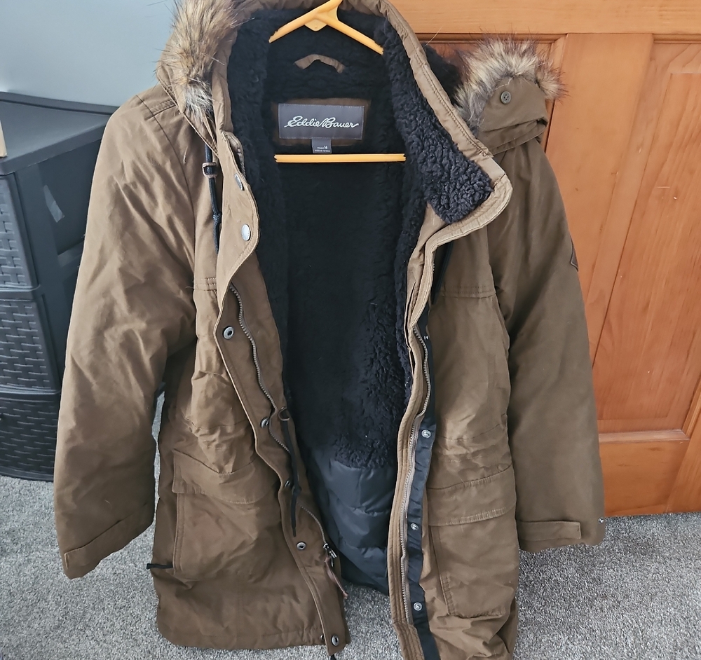 Eddie Bauer Women's Parka with Faux-Fur Trim Hood